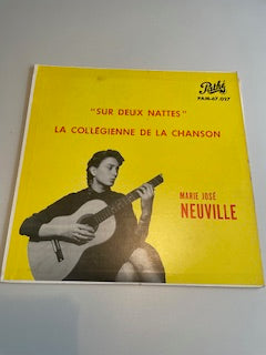 MARIE-JOSÉE NEUVILLE-sur deux nattes-